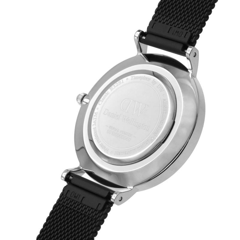 Daniel Wellington DW00100202 Klassische Petite 32 mm Damen Uhr