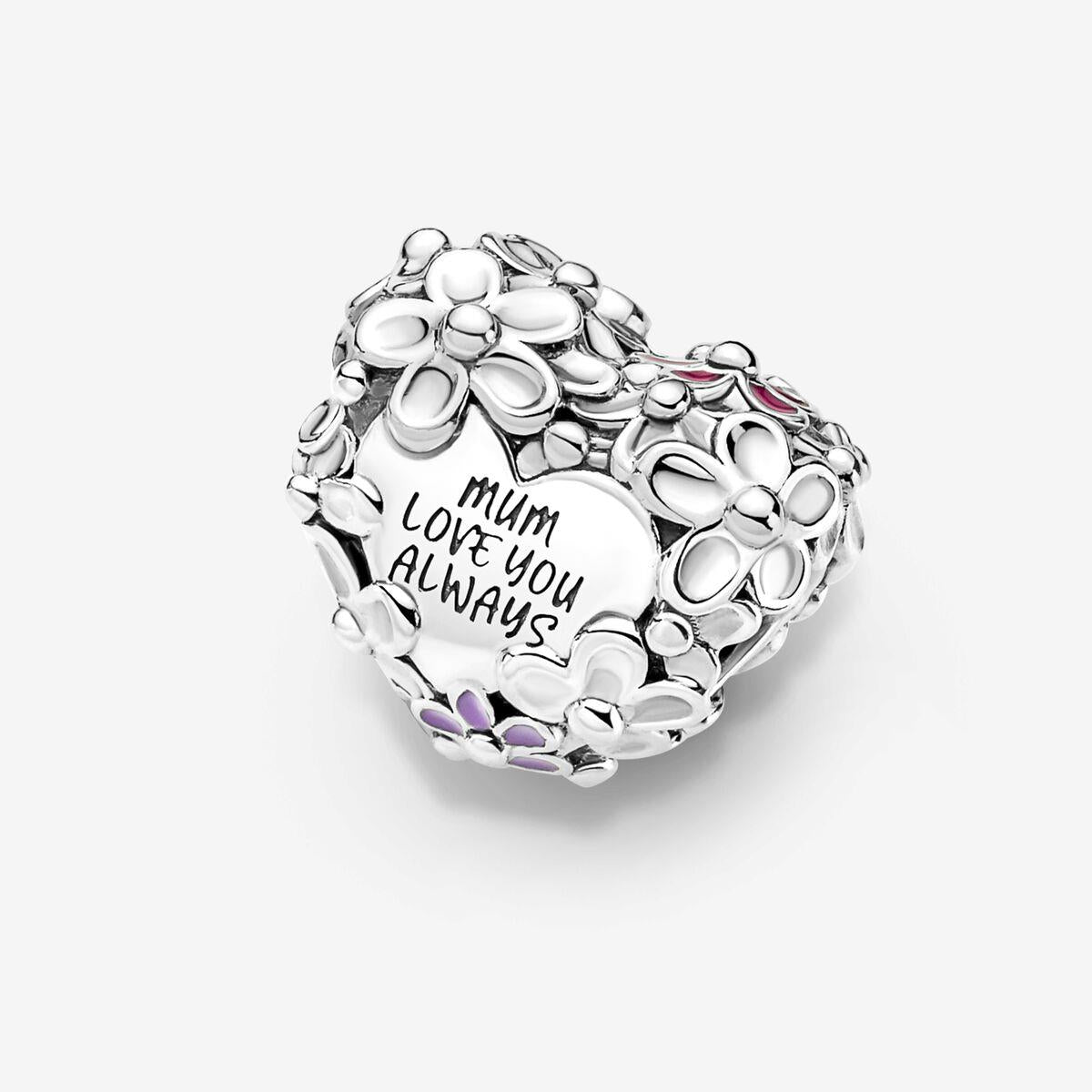 Mum Daisy Heart Charm